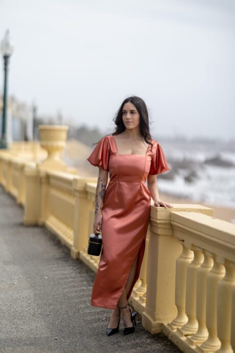 Vestido Salmão Manga Abalonada
